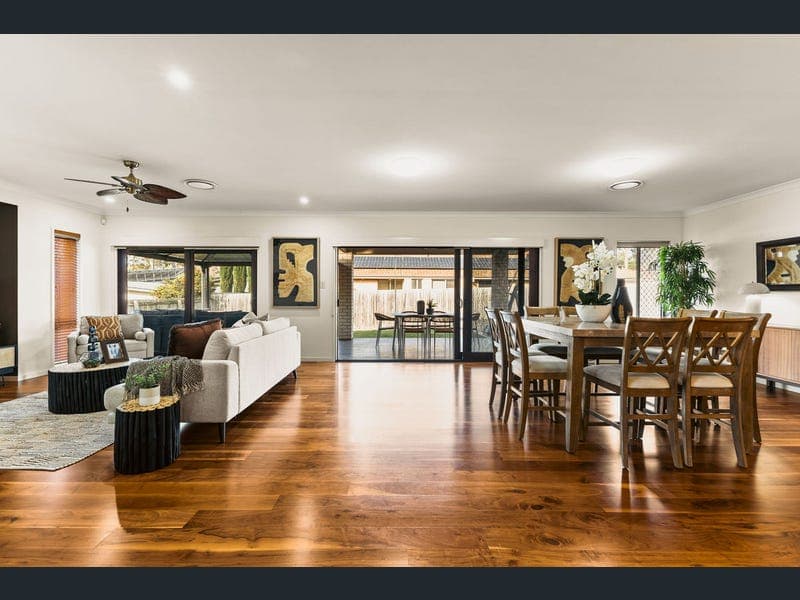 42 Aster Place, Calamvale — photo 1 of 5