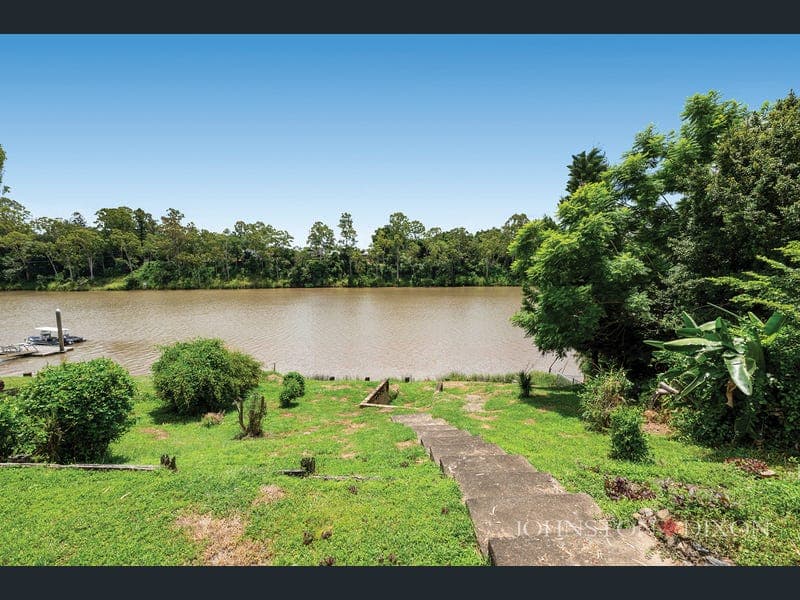 81 Mount Ommaney Drive, Jindalee — photo 1 of 5