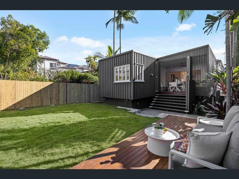 19 Northcote Street, East Brisbane — photo 1 of 5