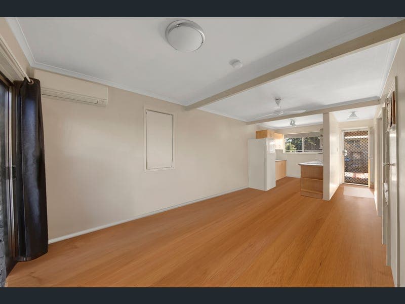 1/194 Auckland Street, South Gladstone — photo 1 of 5