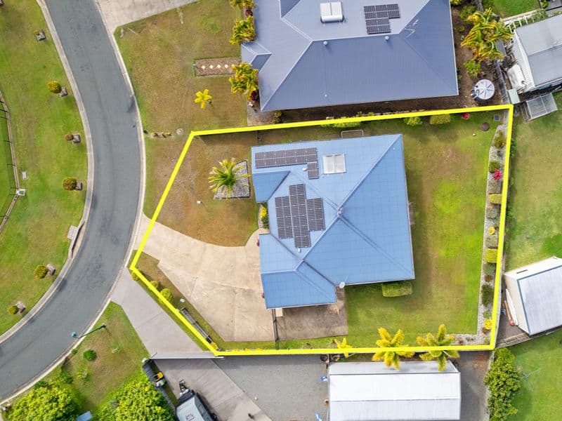 11 Elanda Court, Tin Can Bay — photo 1 of 5