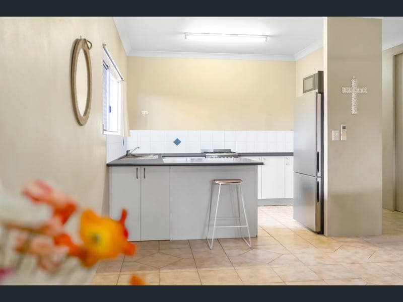 22 Avondale Street, Mount Sheridan — photo 1 of 5