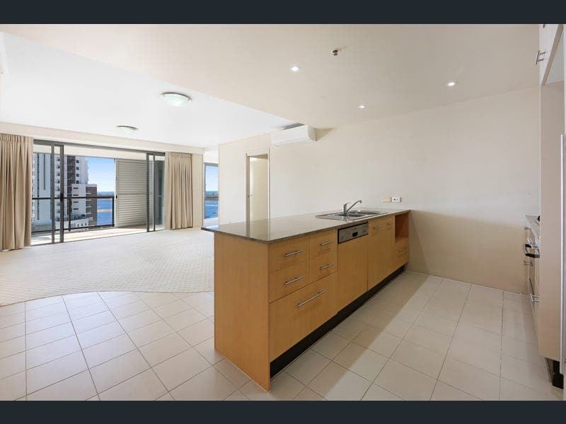 157/105 Scarborough Street, Southport — photo 1 of 5