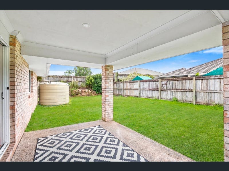 16 Saltram Avenue, Holmview — photo 1 of 5