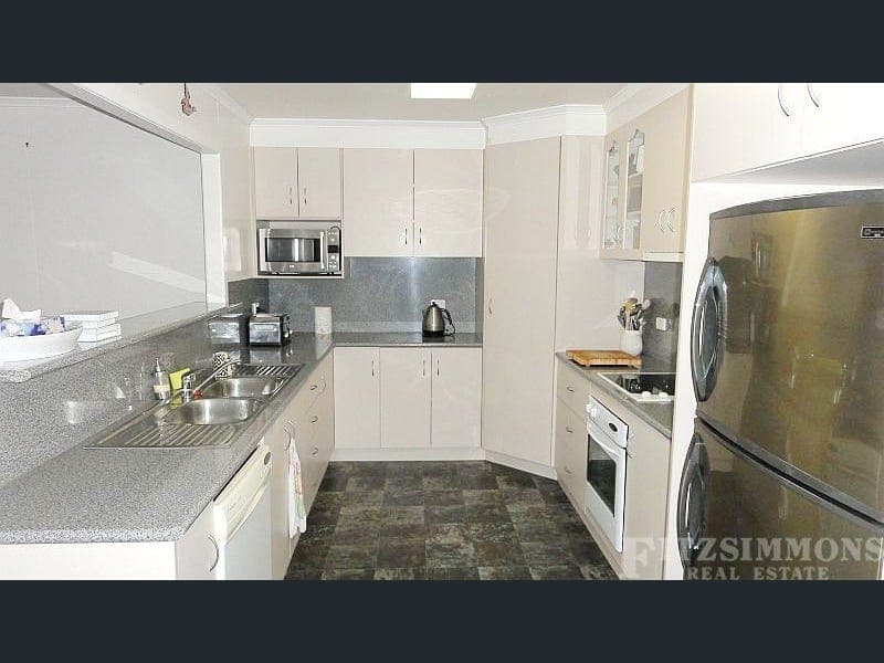 34 Wyley Street, Dalby — photo 1 of 5