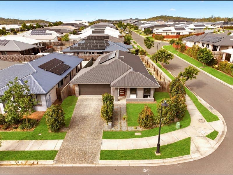 8 Honey Street, Redbank Plains — photo 1 of 5