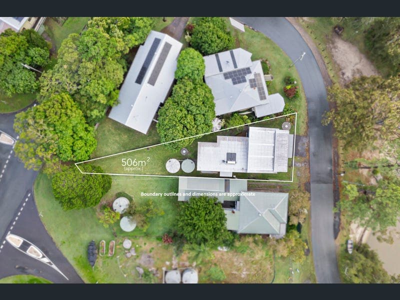 35 Urunga Parade, Boreen Point — photo 1 of 5