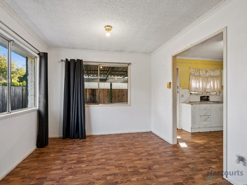 6 Baker Street, Gailes — photo 1 of 5