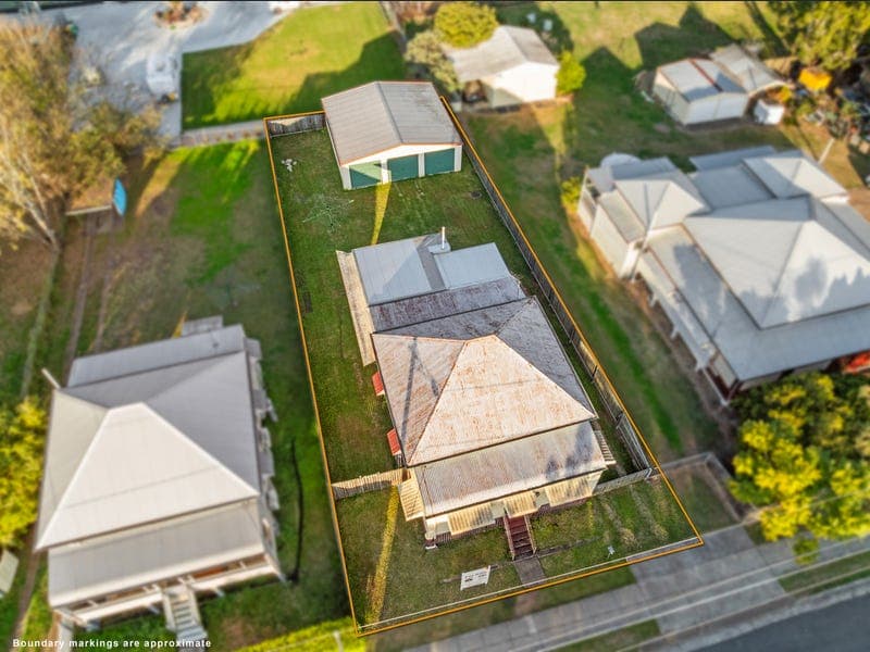 42 Stafford Street, Booval — photo 1 of 5