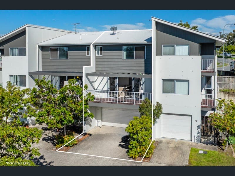 11/2 Margaret Street, Pimpama — photo 1 of 5