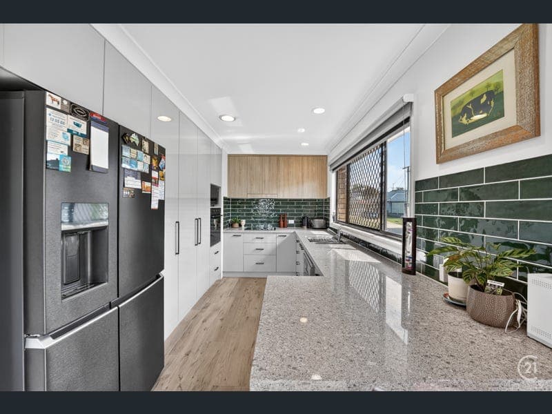 32 Rumsey Drive, Raceview — photo 1 of 5