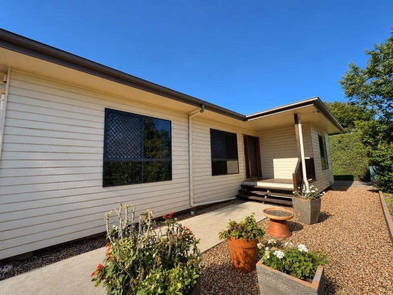 22 Winton Street, Dalby — photo 1 of 5