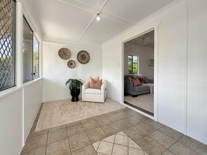 4 Carcoola Street, Cranbrook — photo 1 of 5