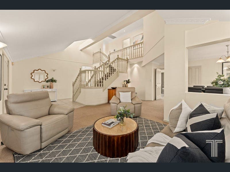 145 Cribb Road, Carindale — photo 1 of 5