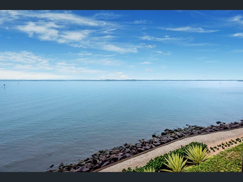 26203 Ephraim Island Parade, Paradise Point — photo 1 of 5