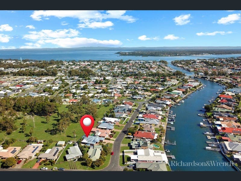 28 Oleander Drive, Bongaree — photo 1 of 5