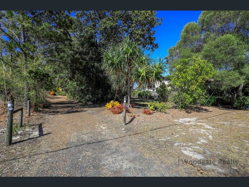 48 FIRST AVENUE, Woodgate — photo 1 of 5