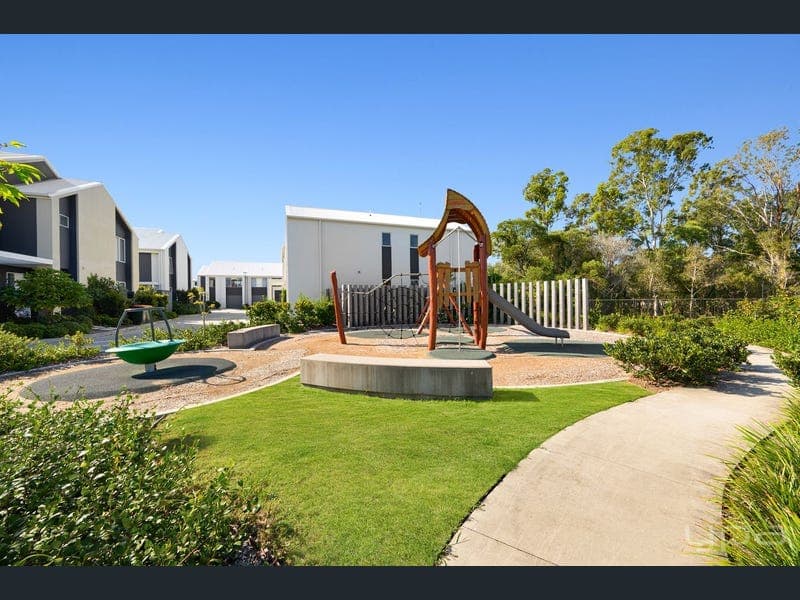 30/13 Angela Way, Pimpama — photo 1 of 3