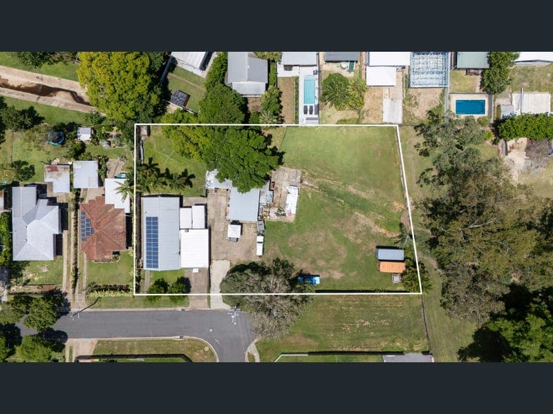11 Ryland Street, Keperra — photo 1 of 5