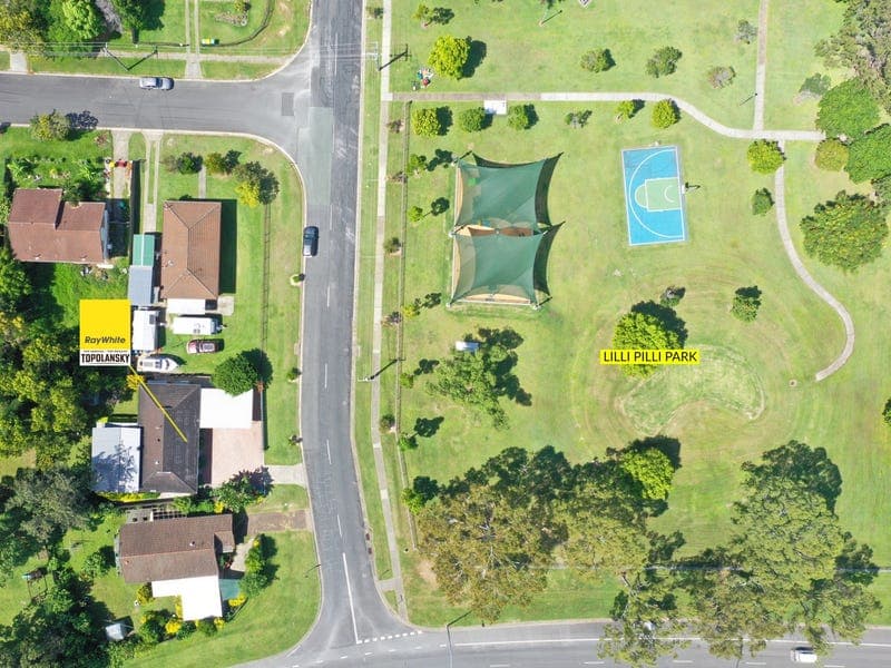 41 Lilli Pilli Drive, Southport — photo 1 of 5