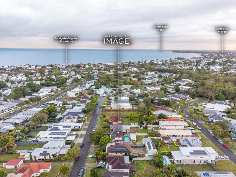 25 Bayview Road, Brighton — photo 1 of 5