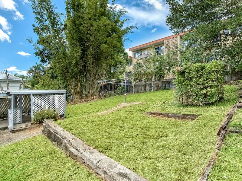 42 Hunter Street, Kelvin Grove — photo 1 of 5