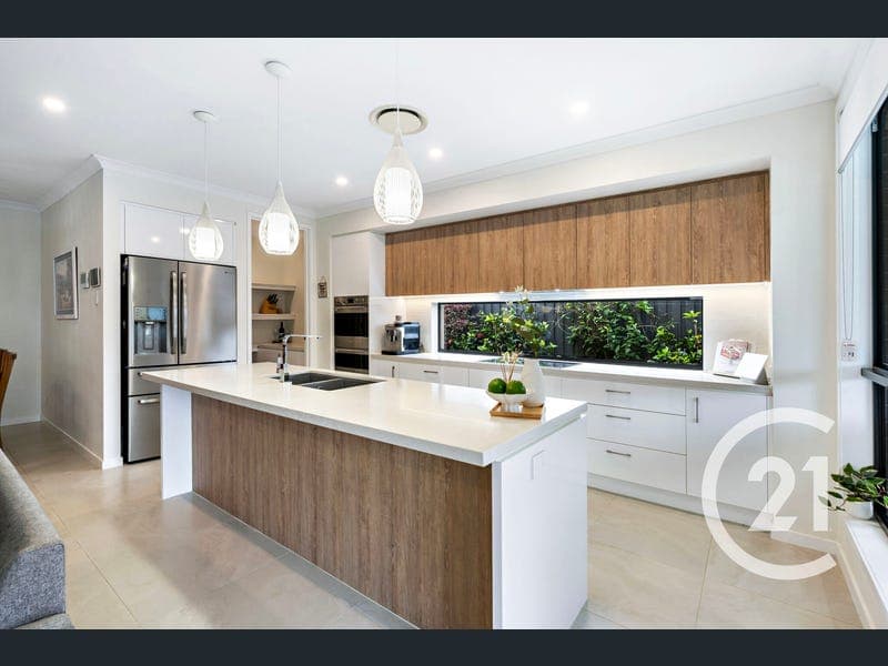 58 Victory Drive, Griffin — photo 1 of 5