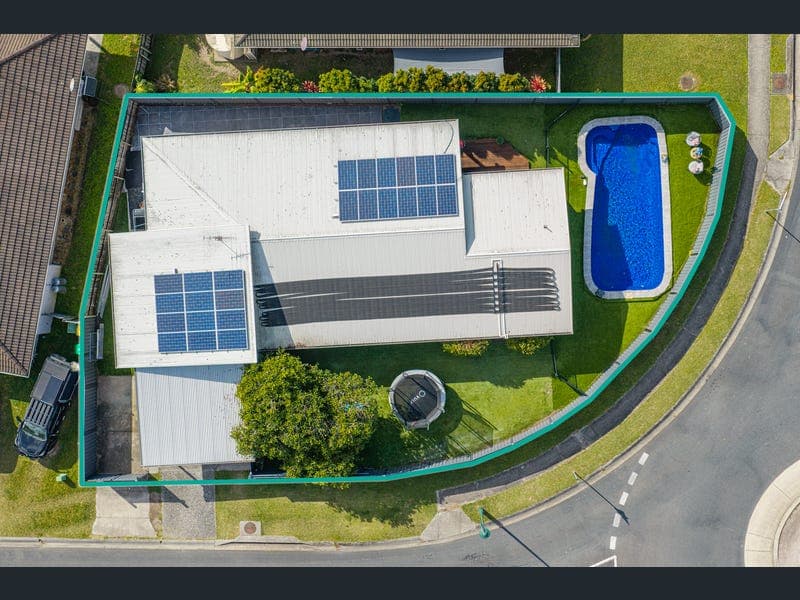 2-4 Wayland Circuit, Morayfield — photo 1 of 5