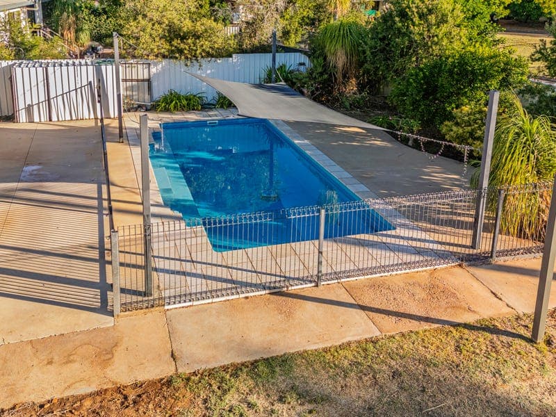 5 O'Shea Court, Mount Isa — photo 1 of 5