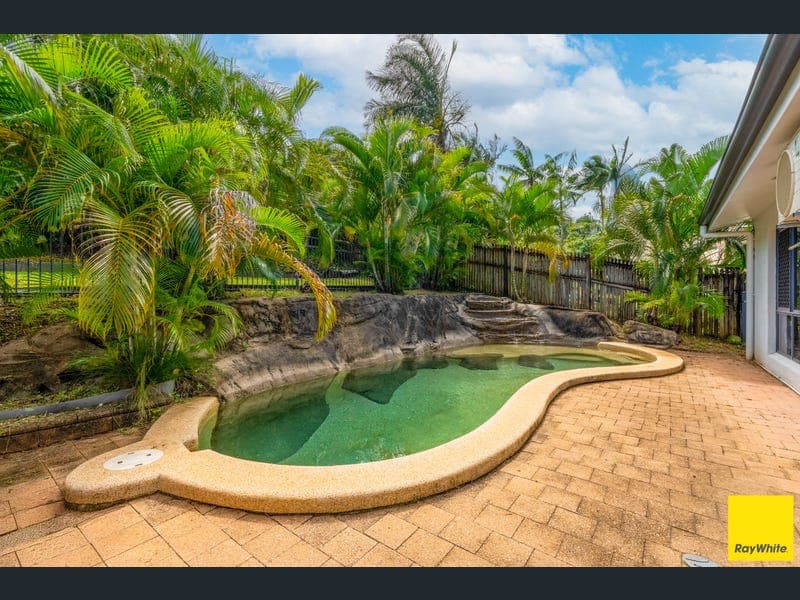 17 Barossa Close, Brinsmead — photo 1 of 5