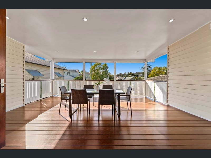 10 Geera Street, Coorparoo — photo 1 of 5
