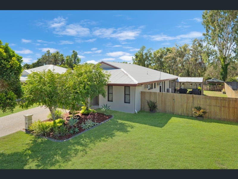 18 Kirrama Court, Bushland Beach — photo 1 of 5