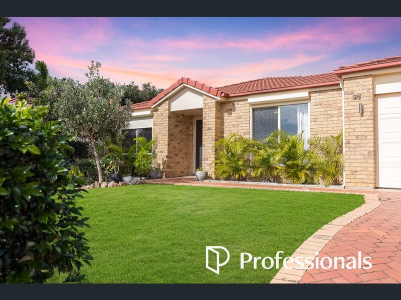 35 RAFFINDALE AVENUE, Dakabin — photo 1 of 5