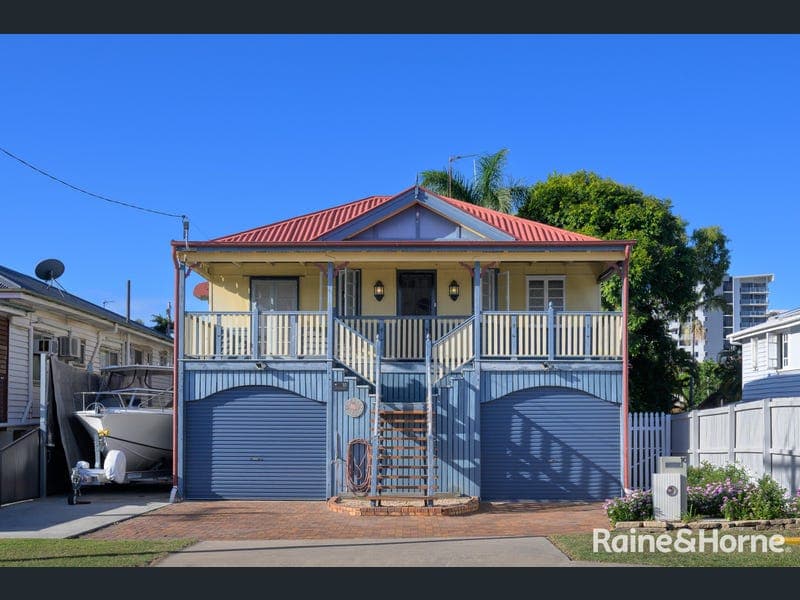 10 Glenlyon Street, Gladstone Central — photo 1 of 5
