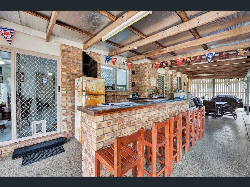 3 Willis Street, Sharon — photo 1 of 5