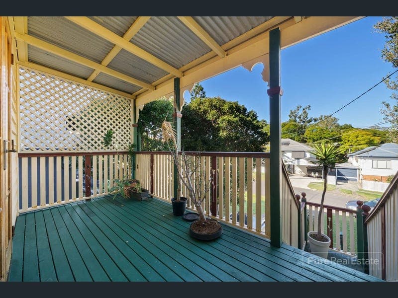 32 Barton Street, Everton Park — photo 1 of 5