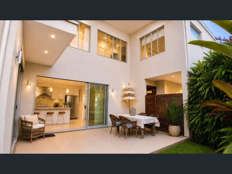 20/66 The Avenue, Peregian Springs — photo 1 of 5