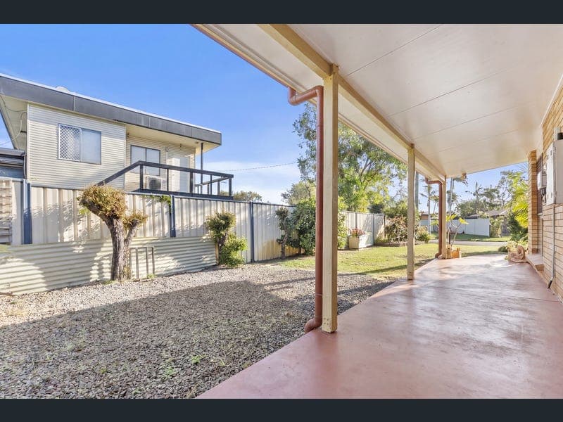 4 Gillian Street, Beachmere — photo 1 of 5