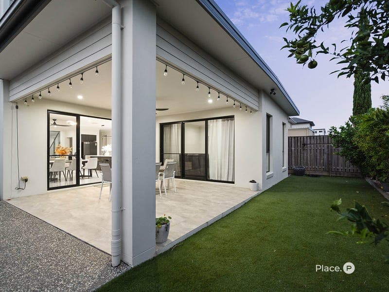 100 Splendour Street, Rochedale — photo 1 of 5