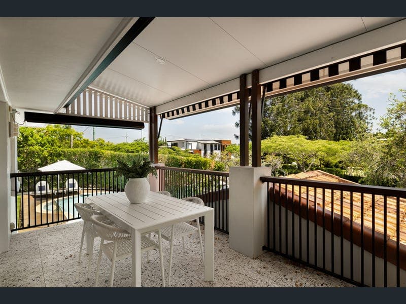 10 Derby Street, Hendra — photo 1 of 5