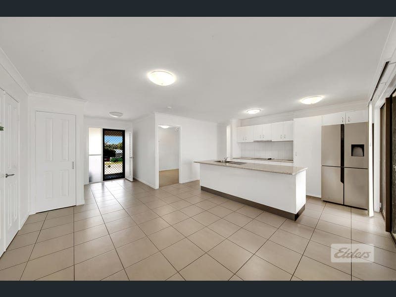 10 Windjana Court, New Auckland — photo 1 of 5