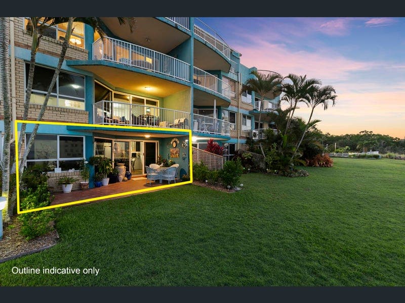 128/17 Buccaneer Drive, Urangan — photo 1 of 5