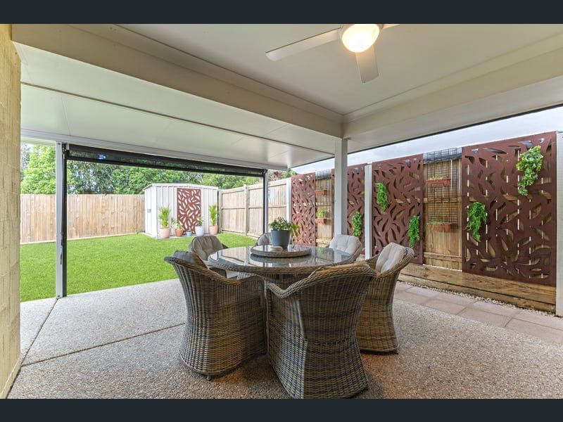 8 Petronas Street, North Lakes — photo 1 of 5