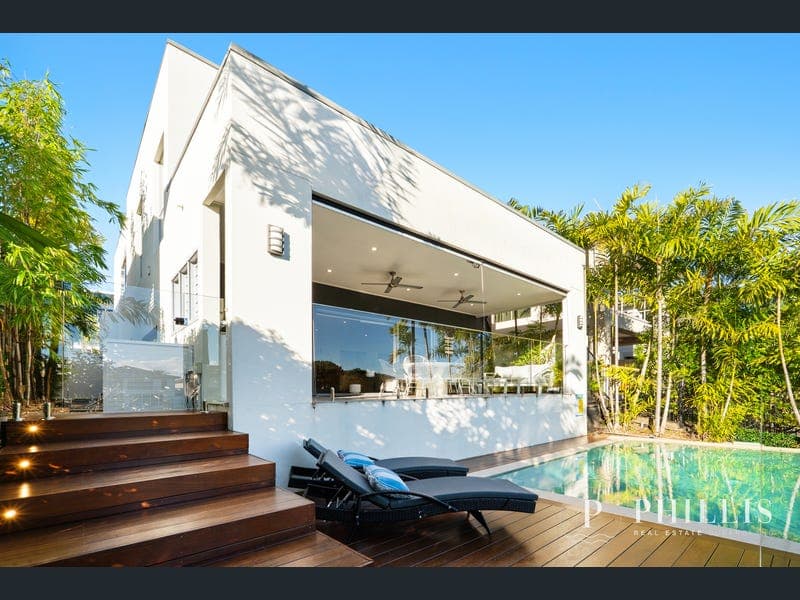 7416 Ellensbrook Drive, Hope Island — photo 1 of 5