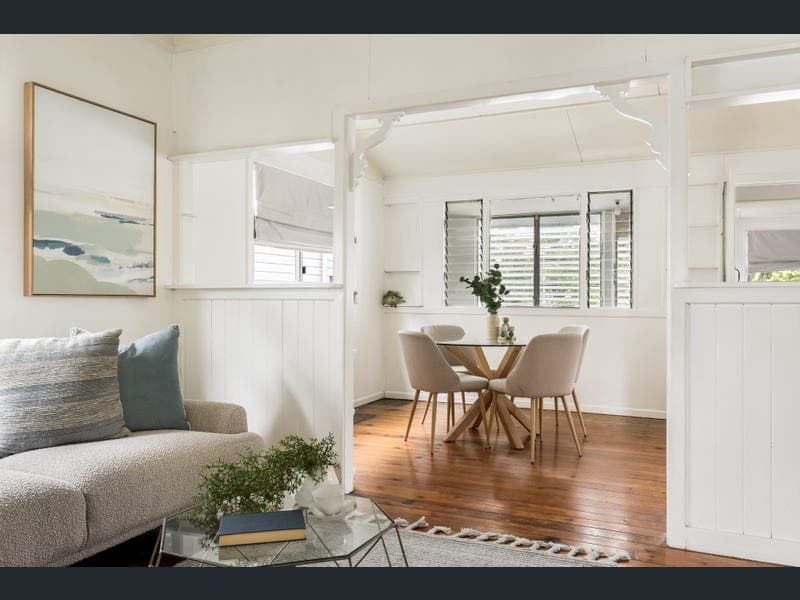 24 Suez Street, Gordon Park — photo 1 of 5