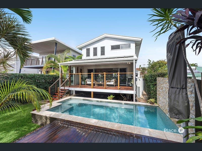 15 Booran Street, Lota — photo 1 of 5