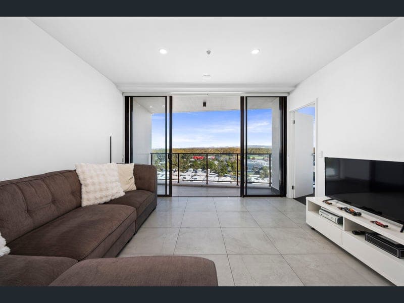 5911/5 Harbour Side Court, Biggera Waters — photo 1 of 5