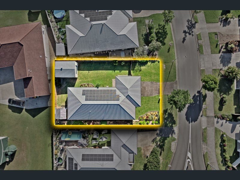 3 Pineview Drive, Beerwah — photo 1 of 5