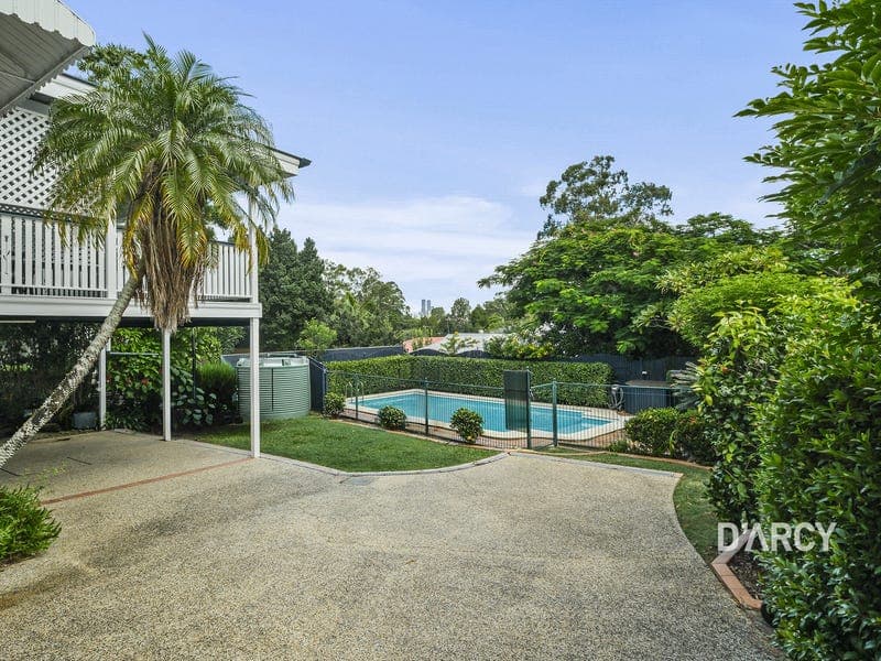 59 Mareeba Road, Ashgrove — photo 1 of 5