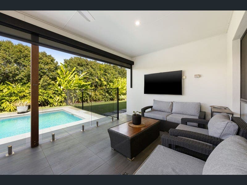 13 Sally Crescent, Nirimba — photo 1 of 5